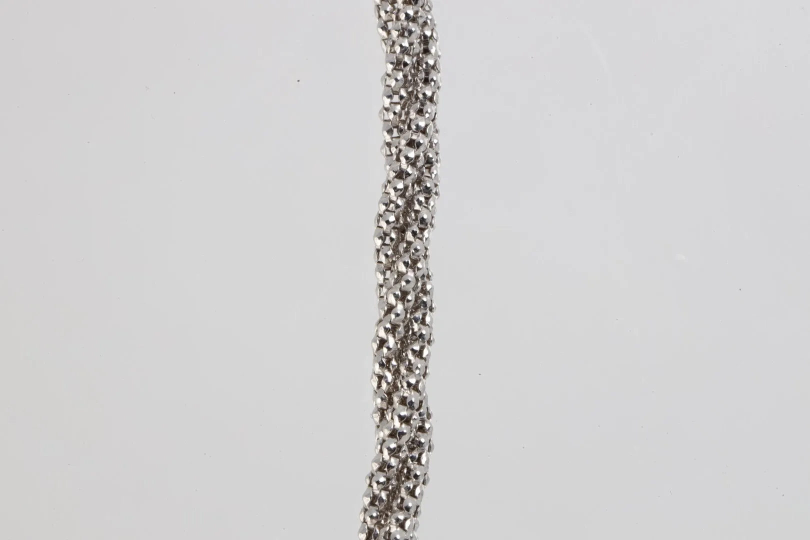 17" 14k White Gold Twisted Chain Necklace (12.79g.)