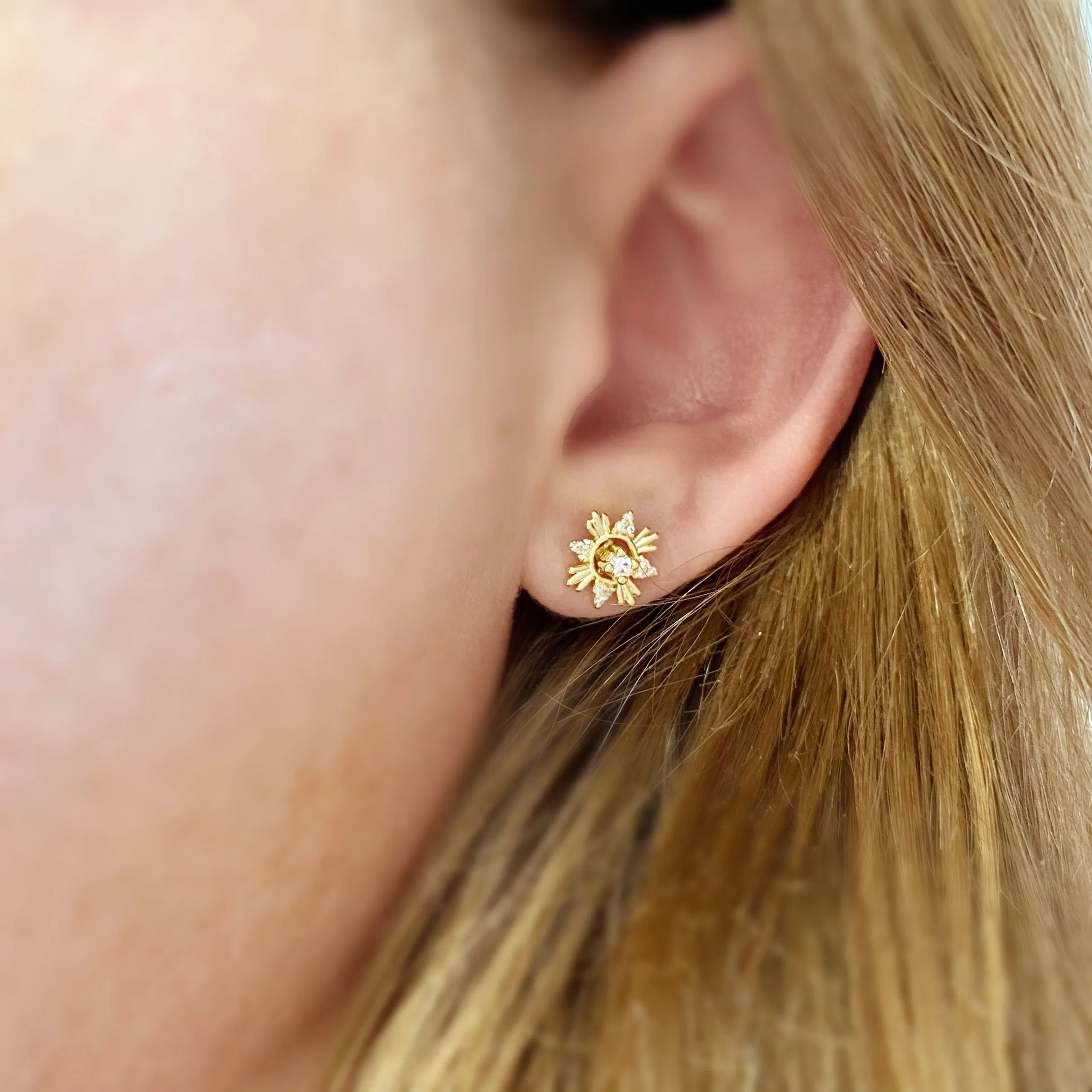 18k Gold Filled 2 Part Round Stud Earrings