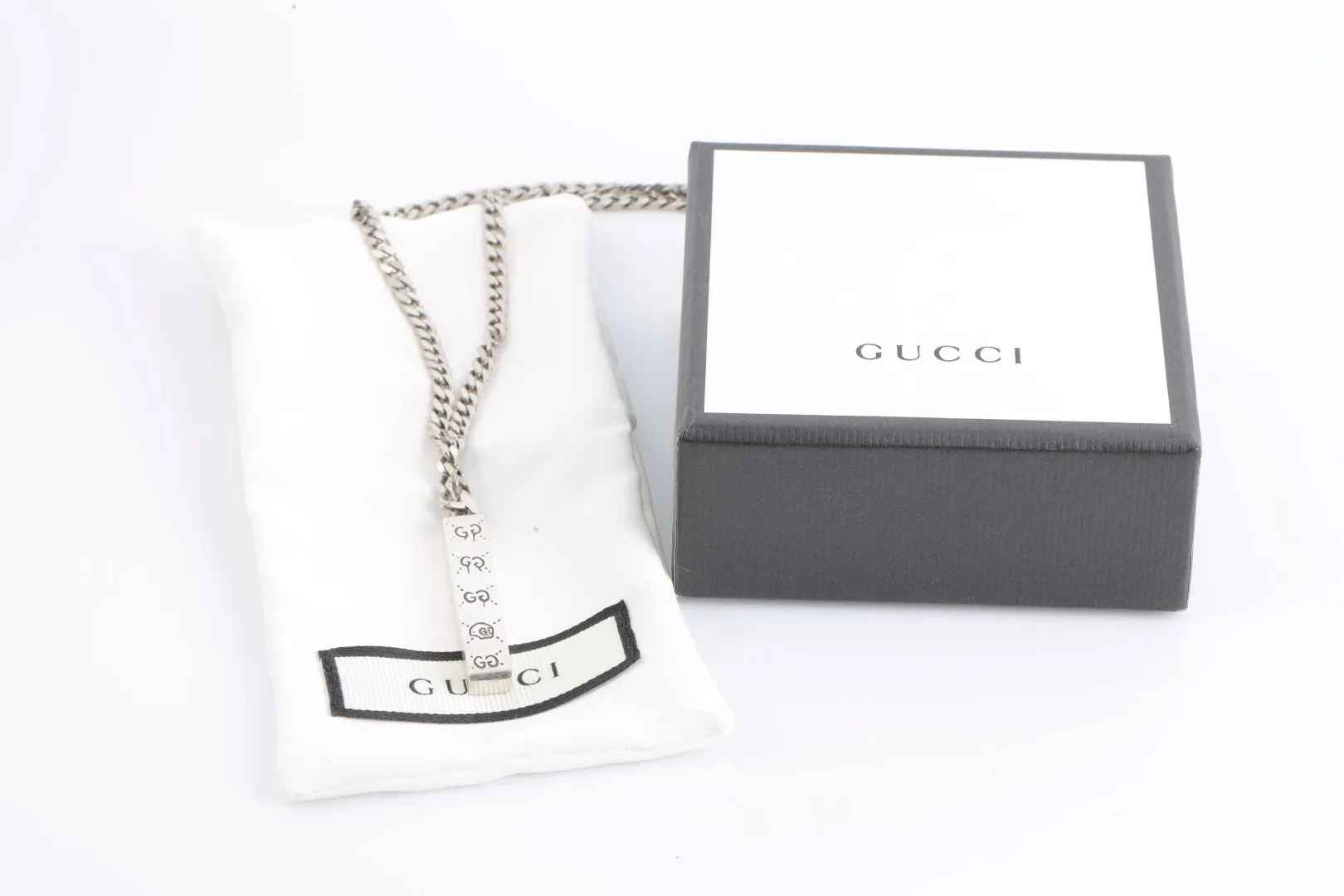 20" Gucci 925 Silver Ghost Bar "GG" Logo Pendant Necklace (32.67g.)