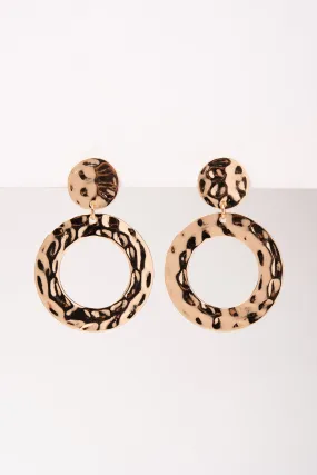 Ava Hammered Metal Circle Clip on Earrings