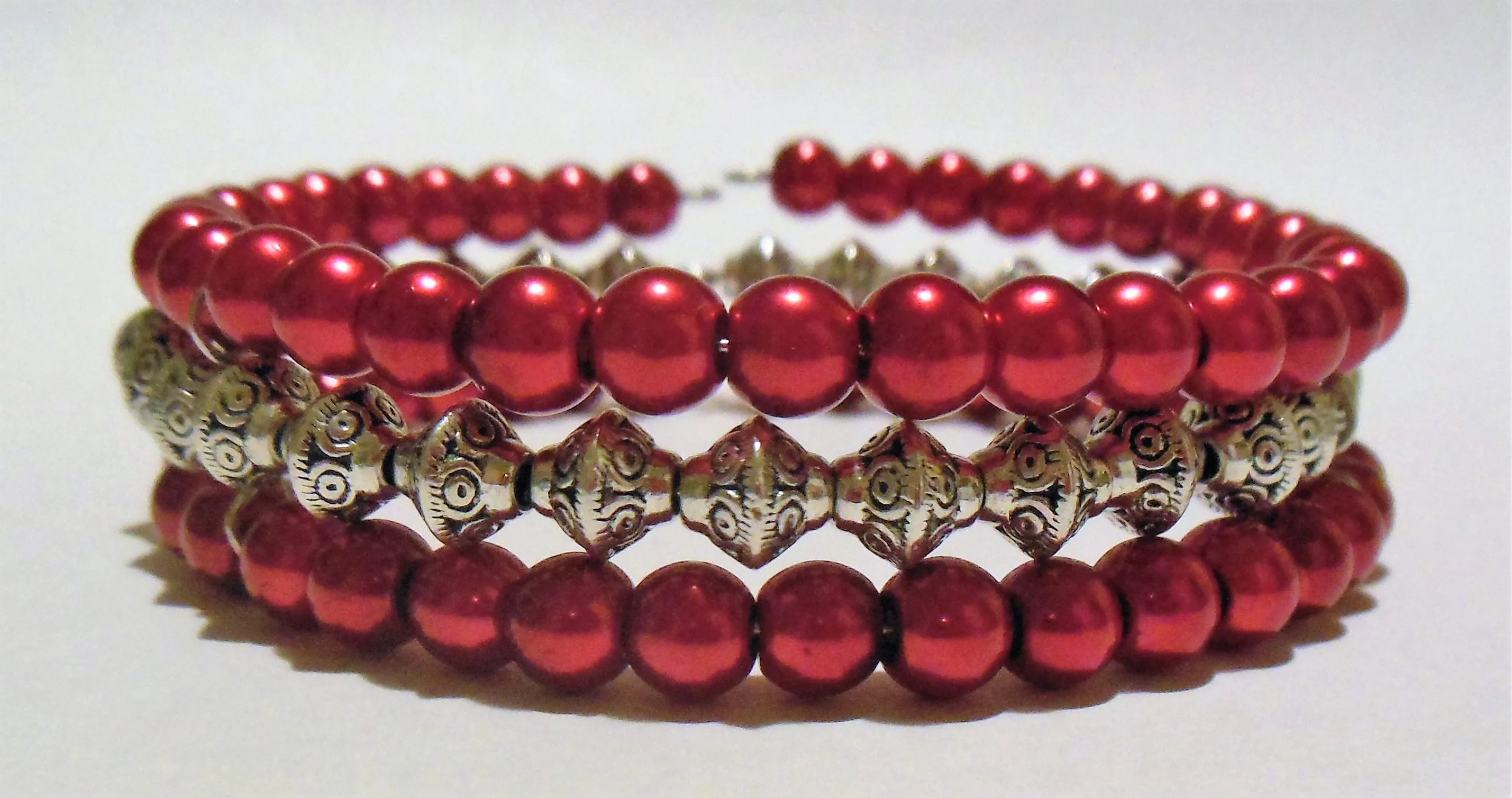 Bracelet Memory Wire Bracelet 3-Layer Beaded Red Silver