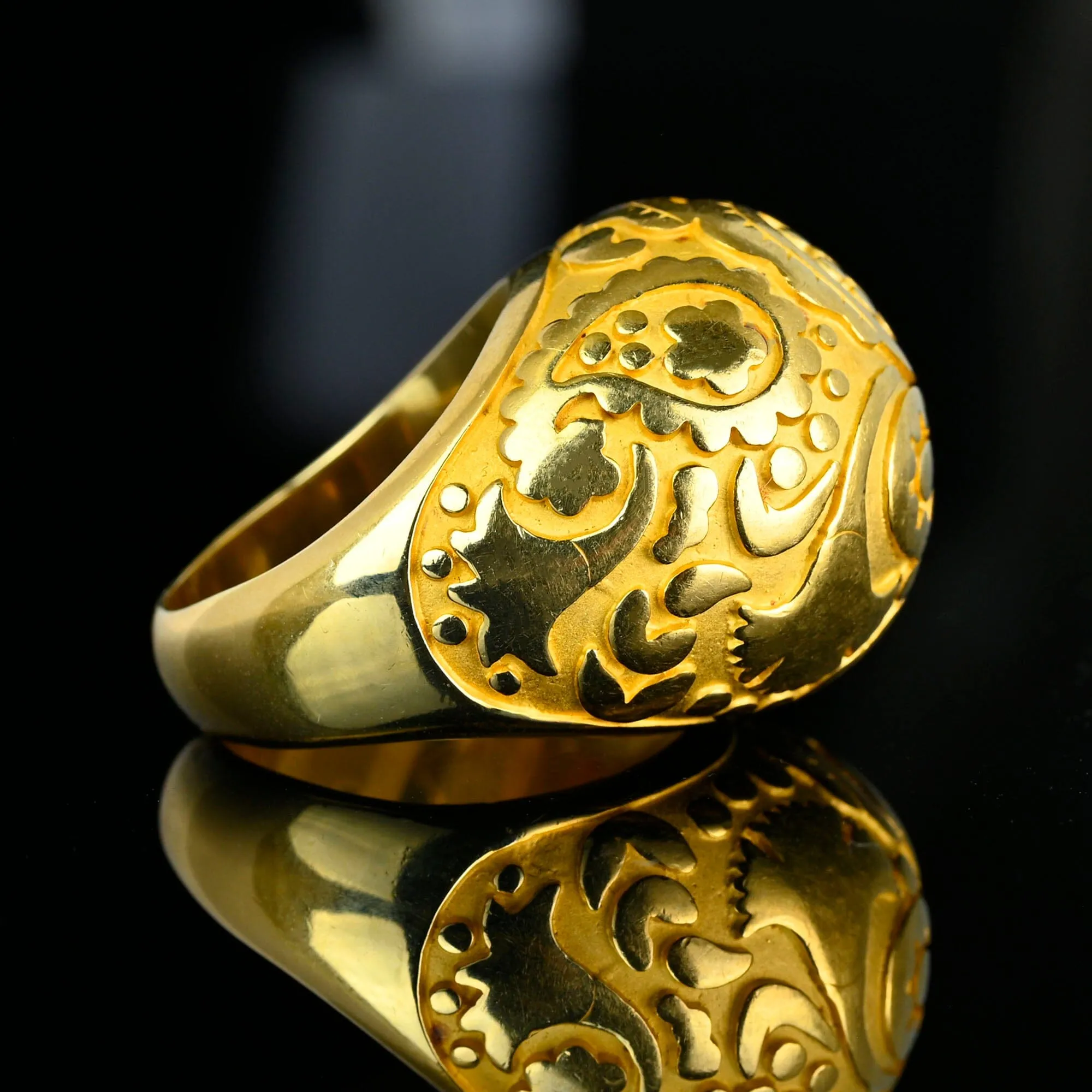 Carrera Y Carrera 18K Gold Aqua Dome Ring