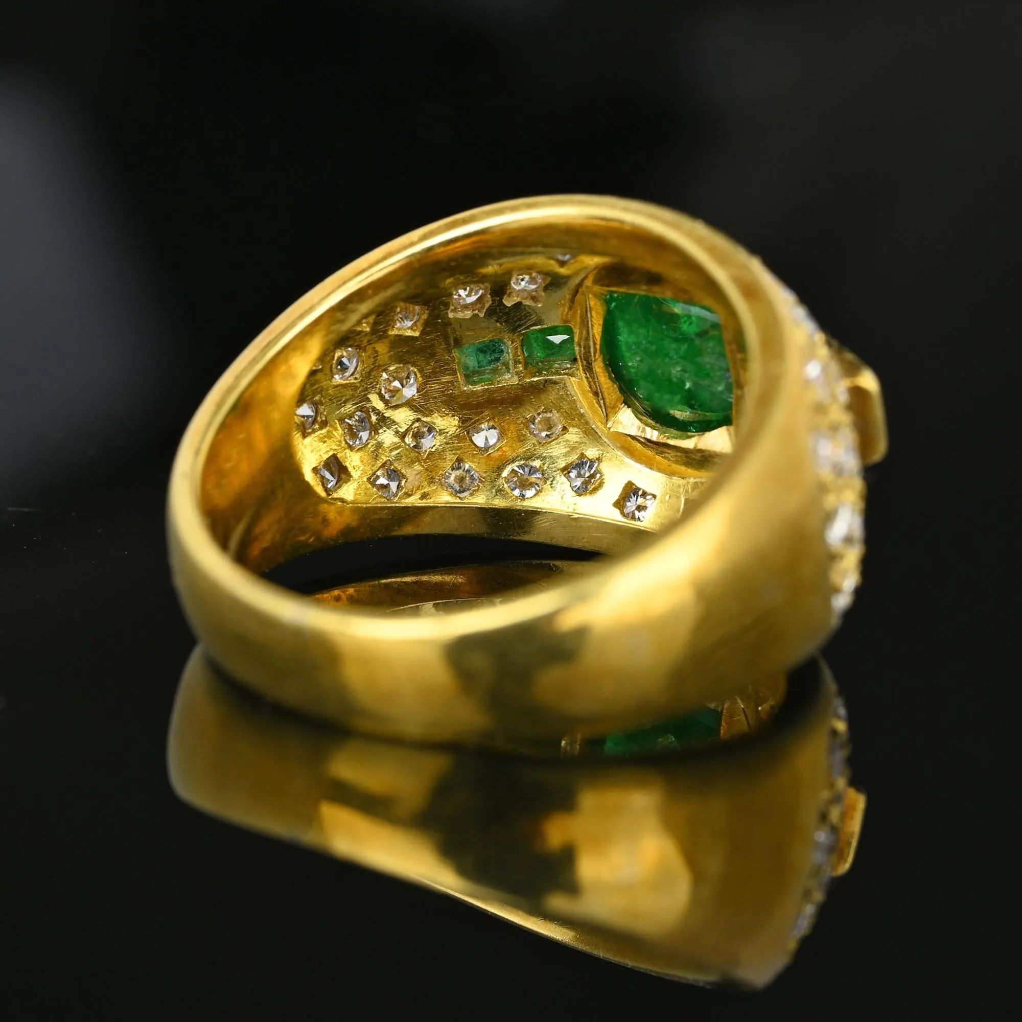 Diamond Cluster Columbian Emerald Dome Ring in 18K Gold