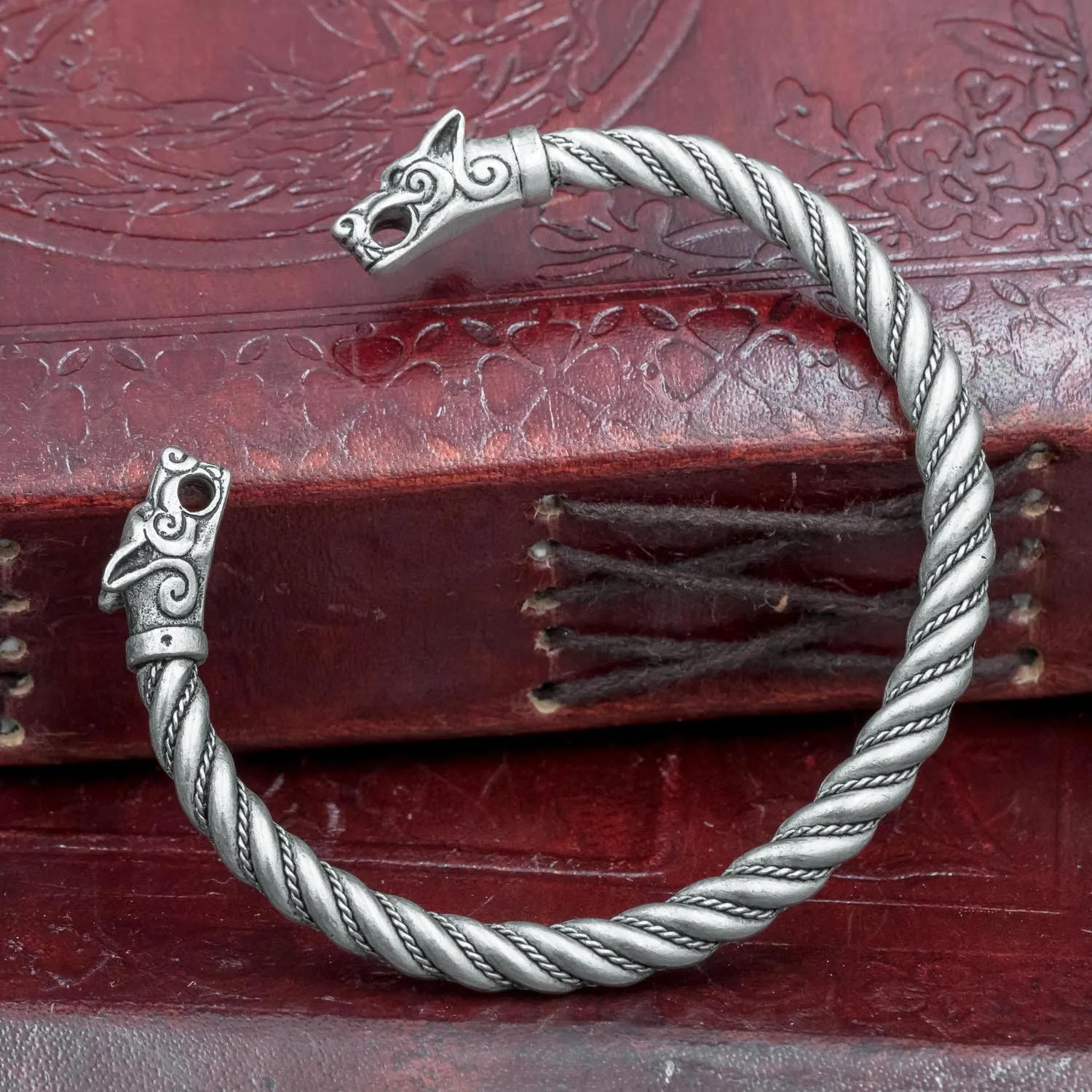 Fenrir (Wolf Head) Arm Ring