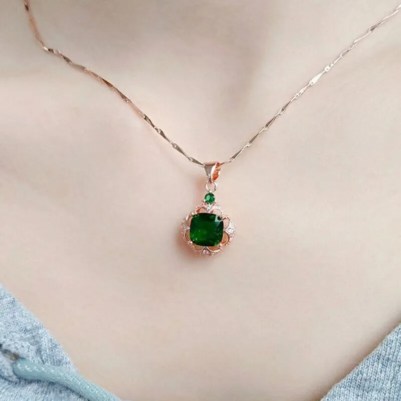 Four Claw Square Emerald Jewelry Set