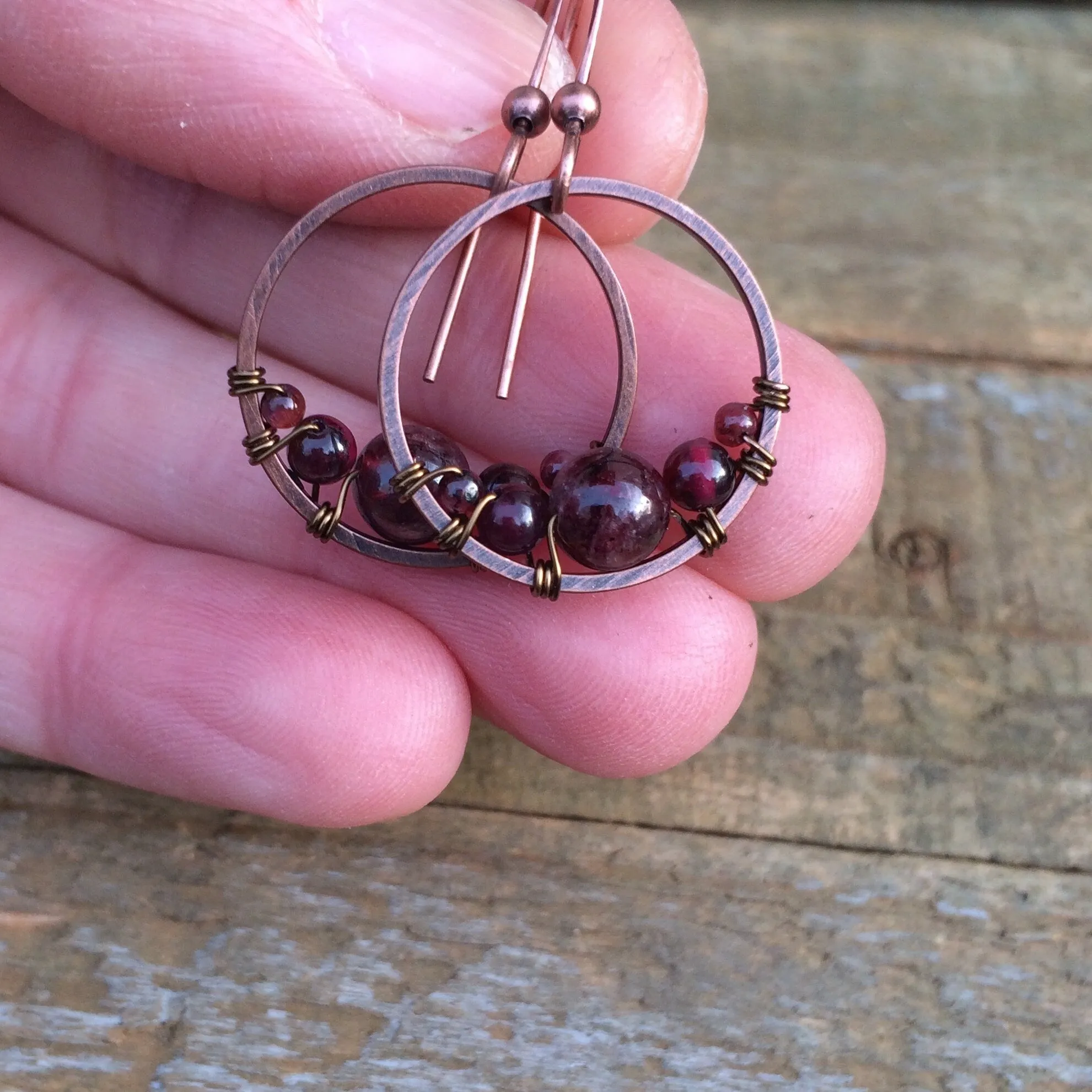 Garnet Earrings, Copper Hoop Earrings, Birthstone Jewelry, Red Stone Earrings, Minimalist Hoop Earrings, Copper Earrings