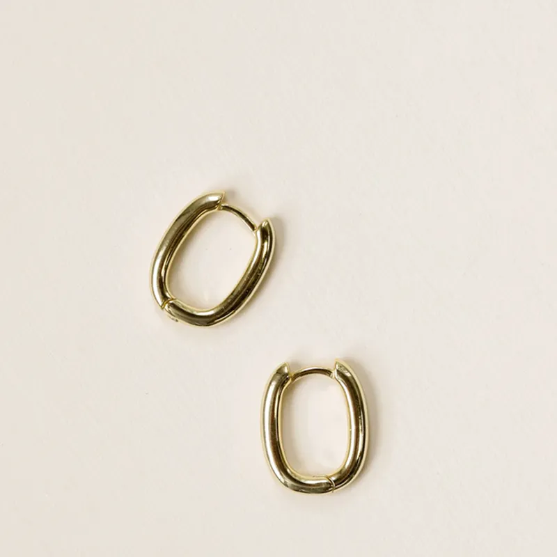 JAXKELLY | Medium Rectangle Hoops