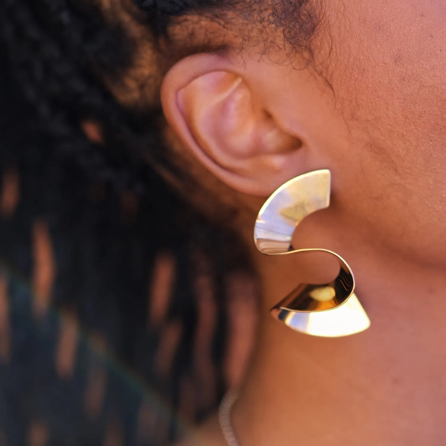 Maxi Twisted Sia Stud Earrings