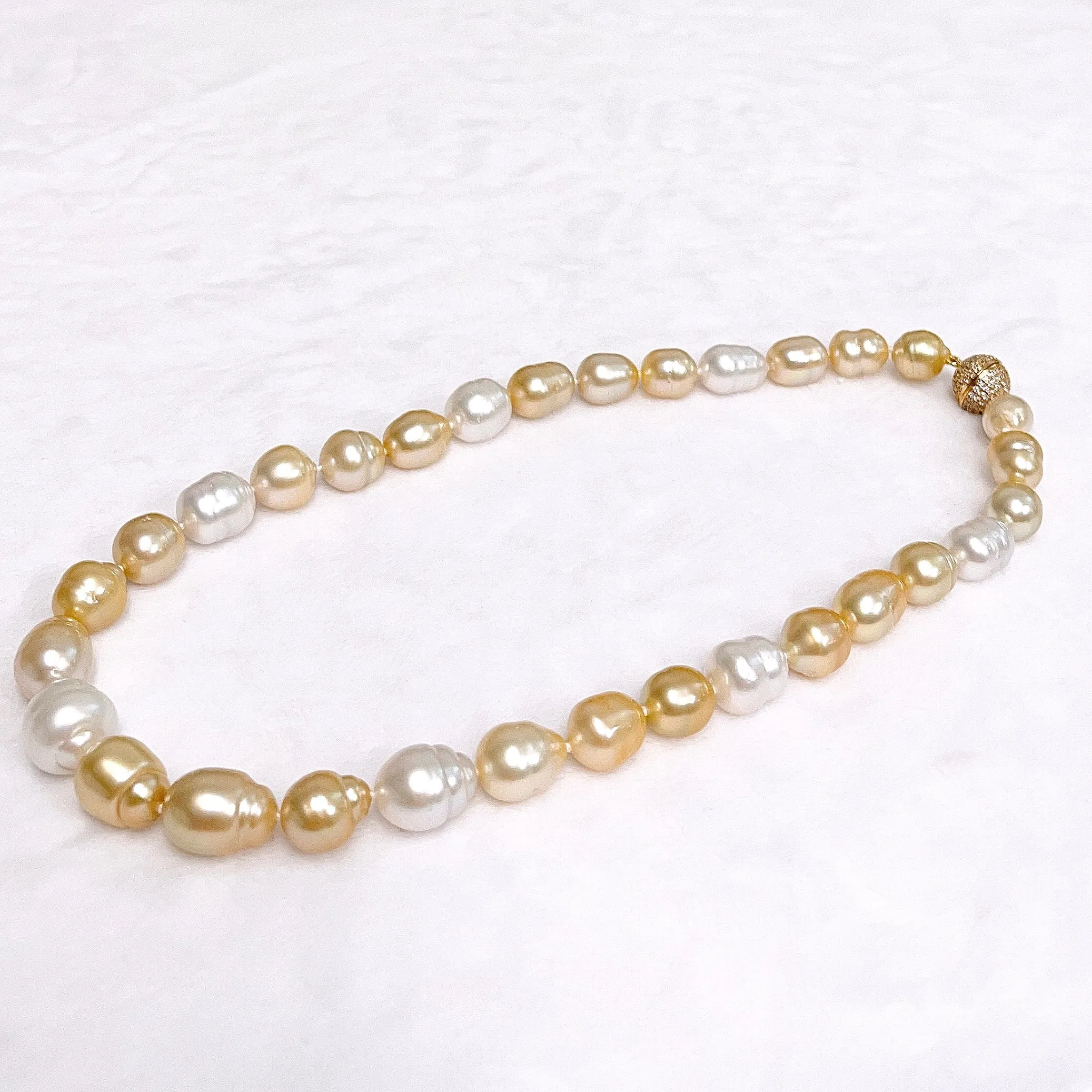 Necklace Jacqueline- gold south sea pearls (N360)