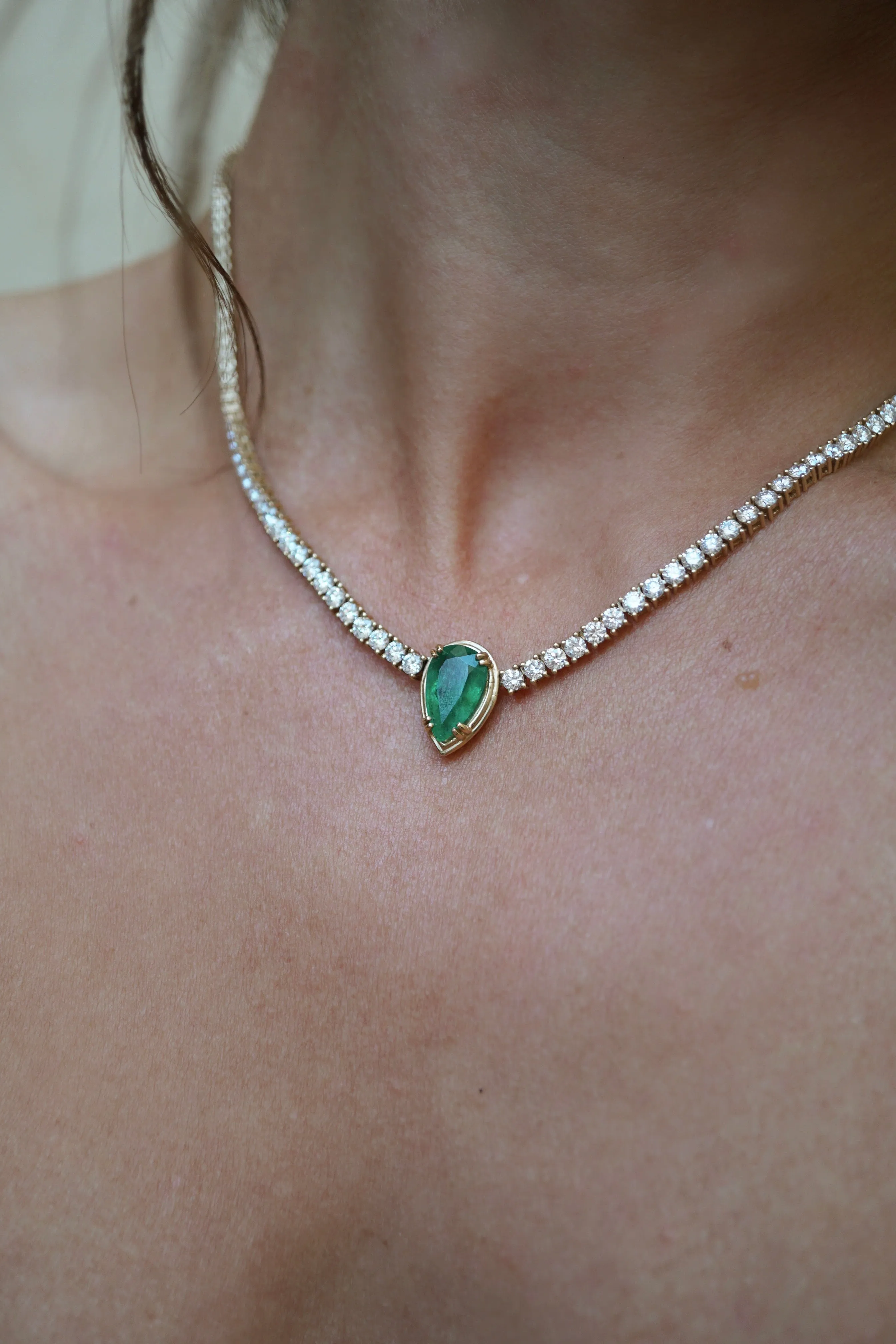 Pear Emerald   Diamond Collar Necklace