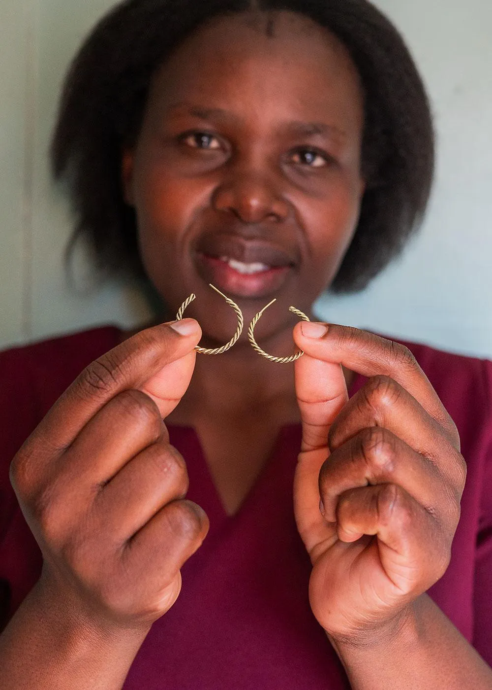 Petite Twisted Hoop Earrings | Gold