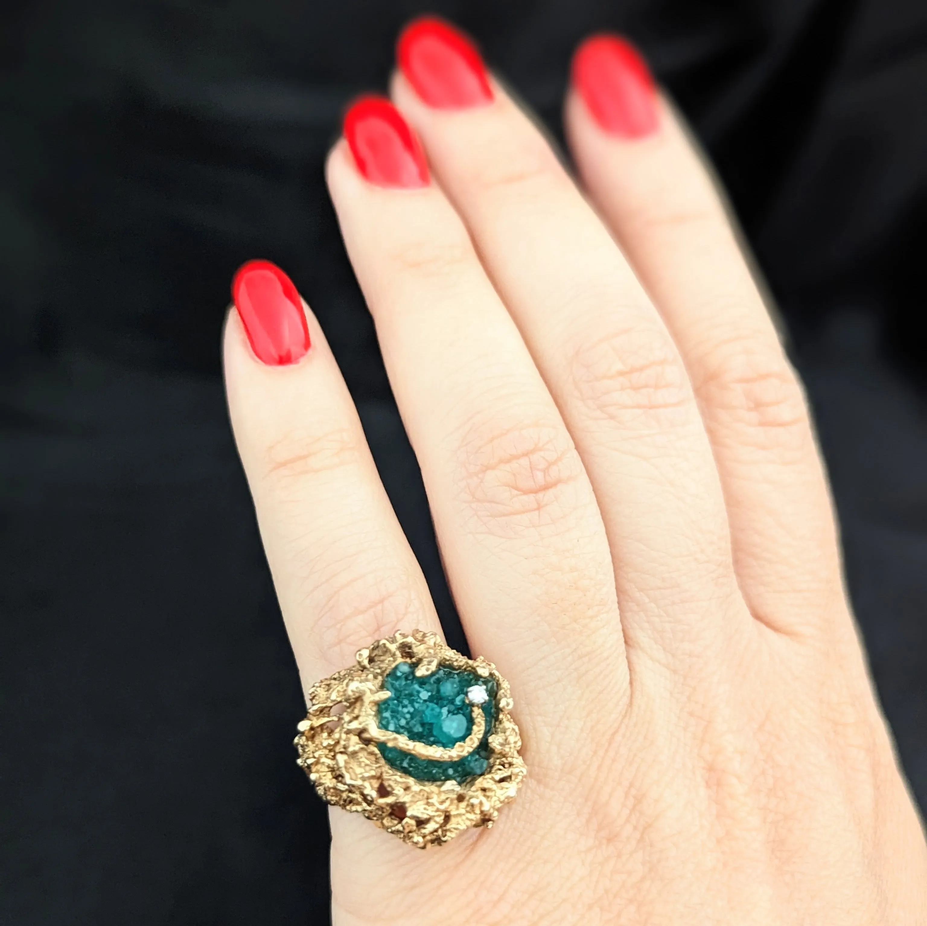 The Lecce - 1970s Diamond Crystalline Lab Created Emerald 14k Gold Brutalist Cocktail Ring