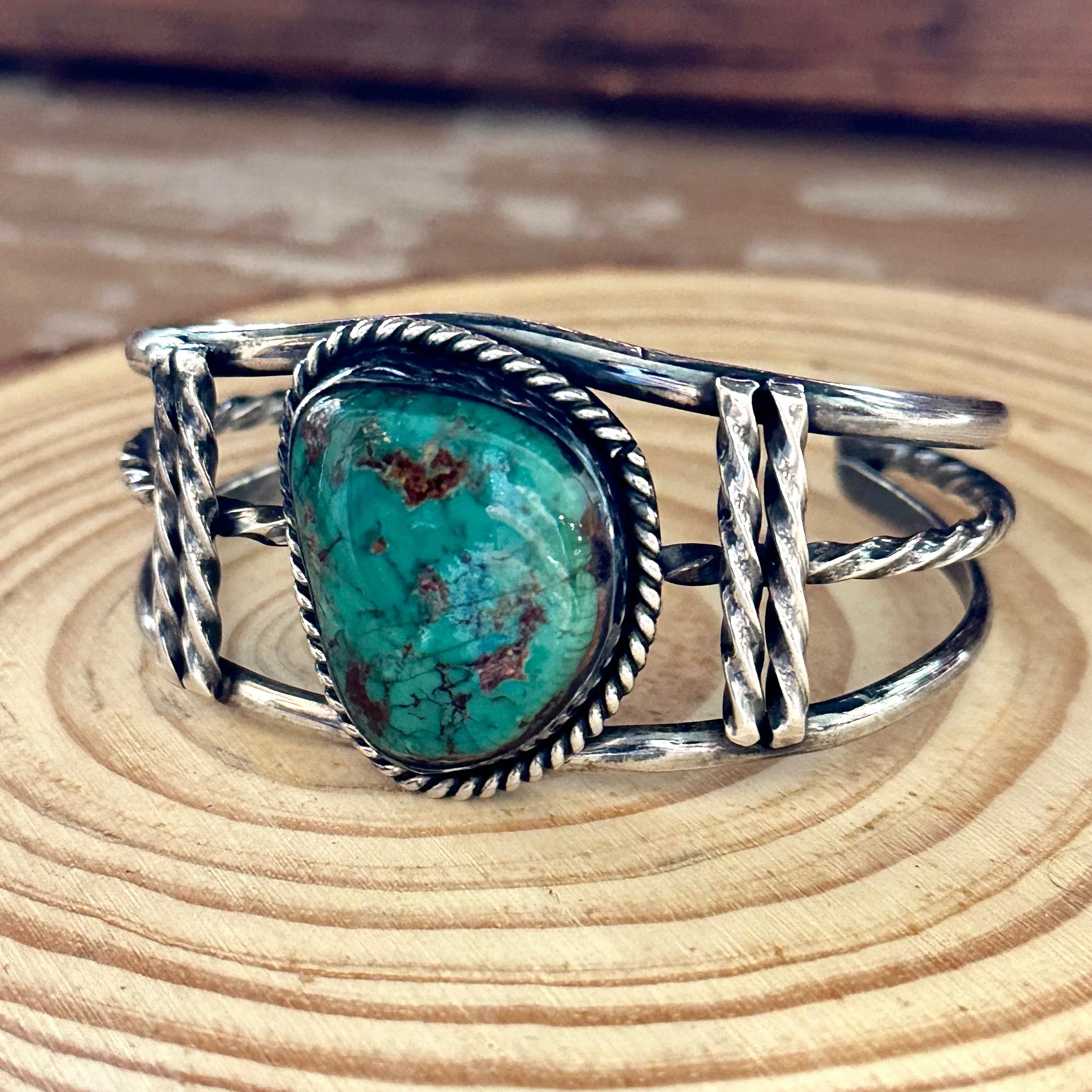 TWIRL TOGETHER Navajo Kingman Turquoise Sterling Silver Cuff 32g