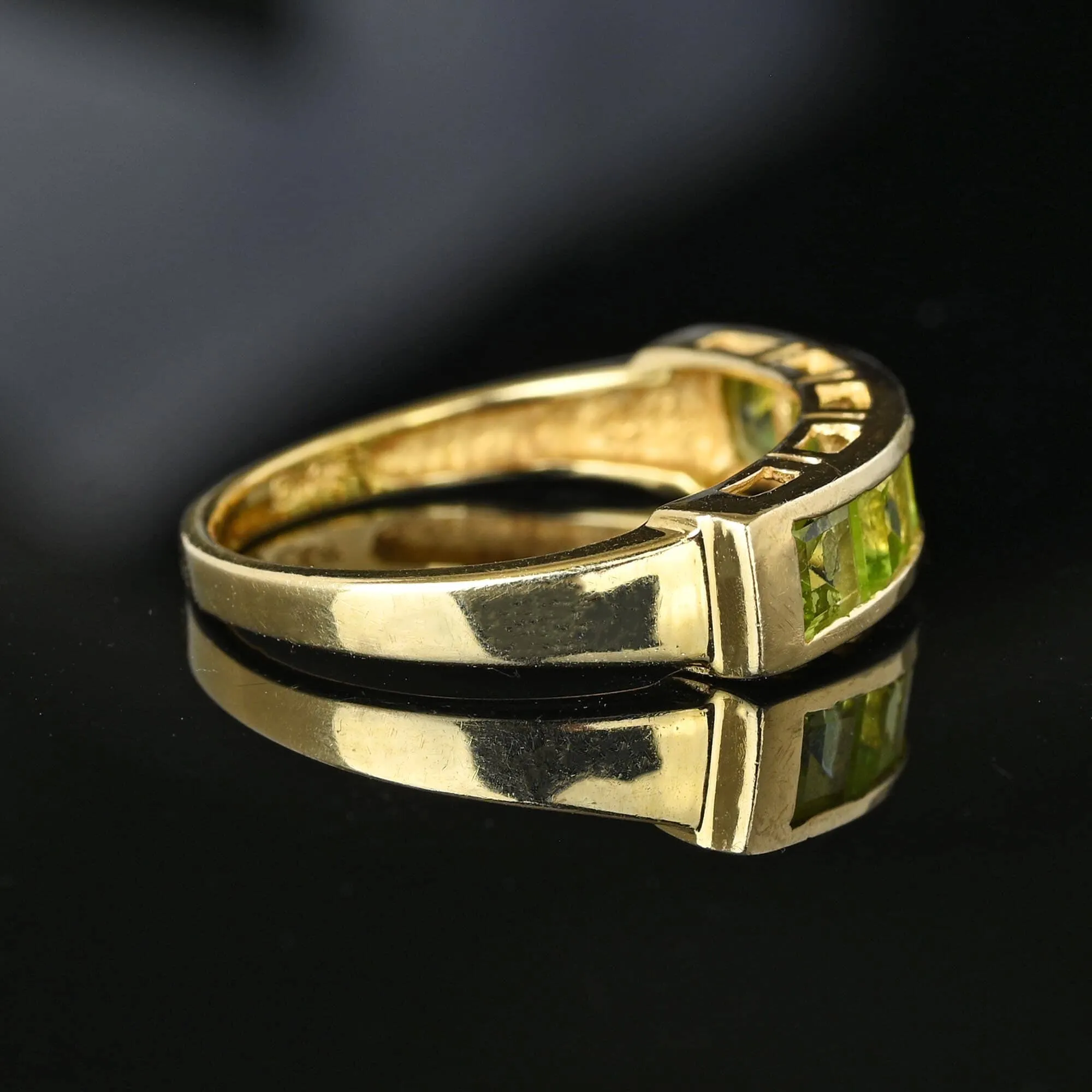 Vintage 14K Gold Channel Set Peridot Ring Band