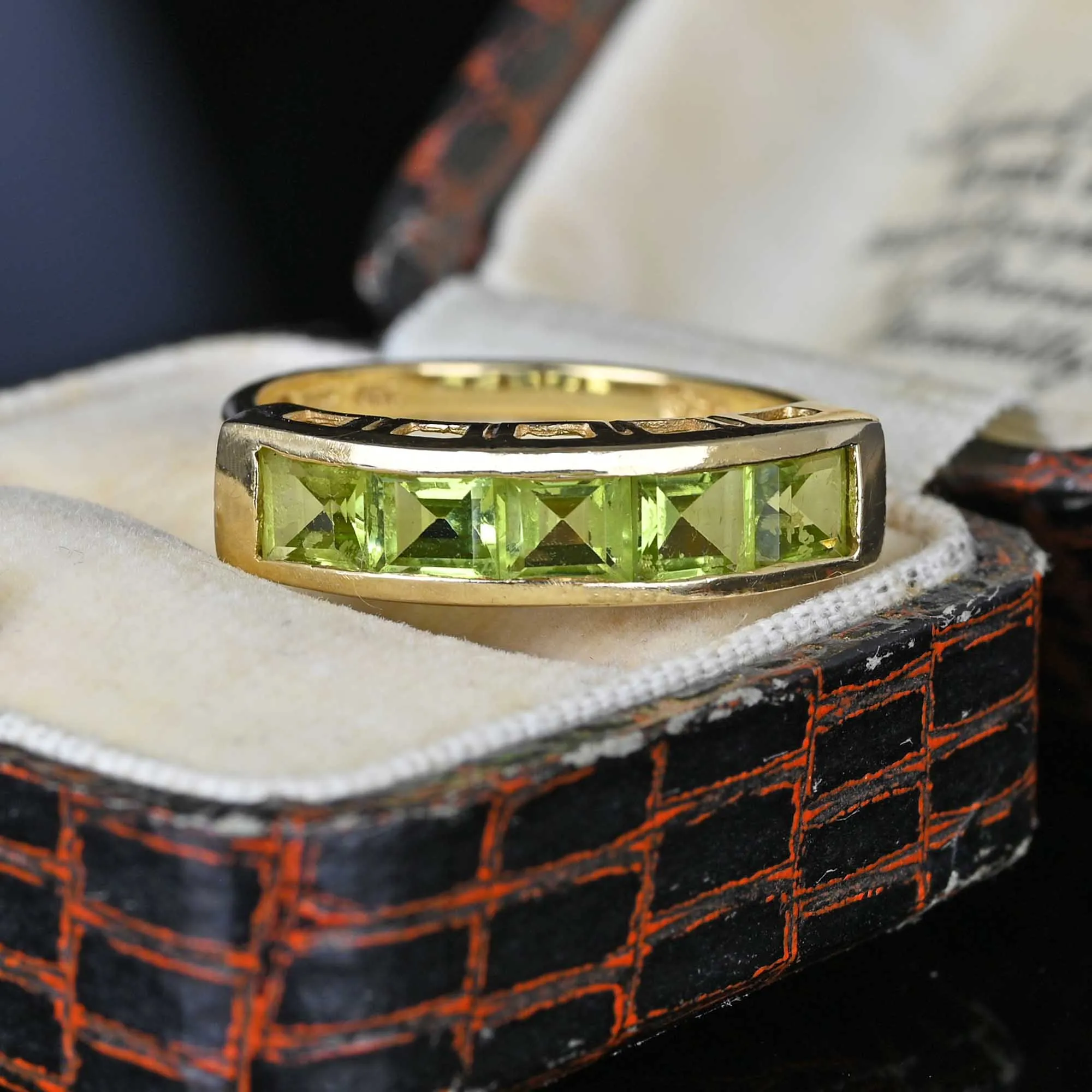 Vintage 14K Gold Channel Set Peridot Ring Band