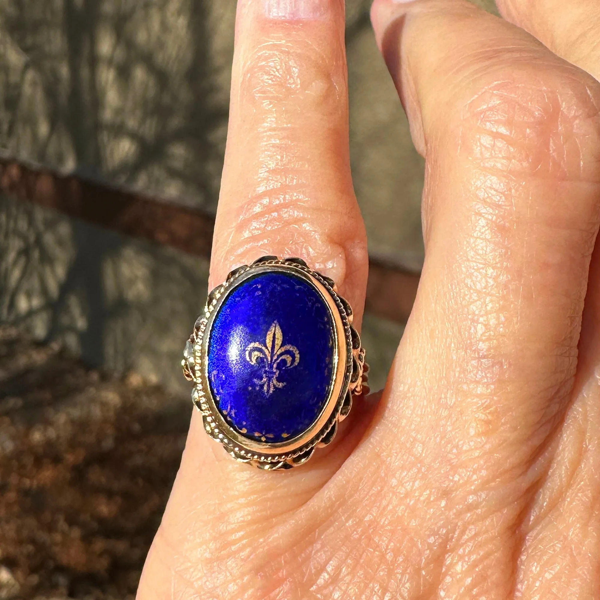 Vintage 14K Gold Cobalt Blue Enamel Fleur De Lis Ring