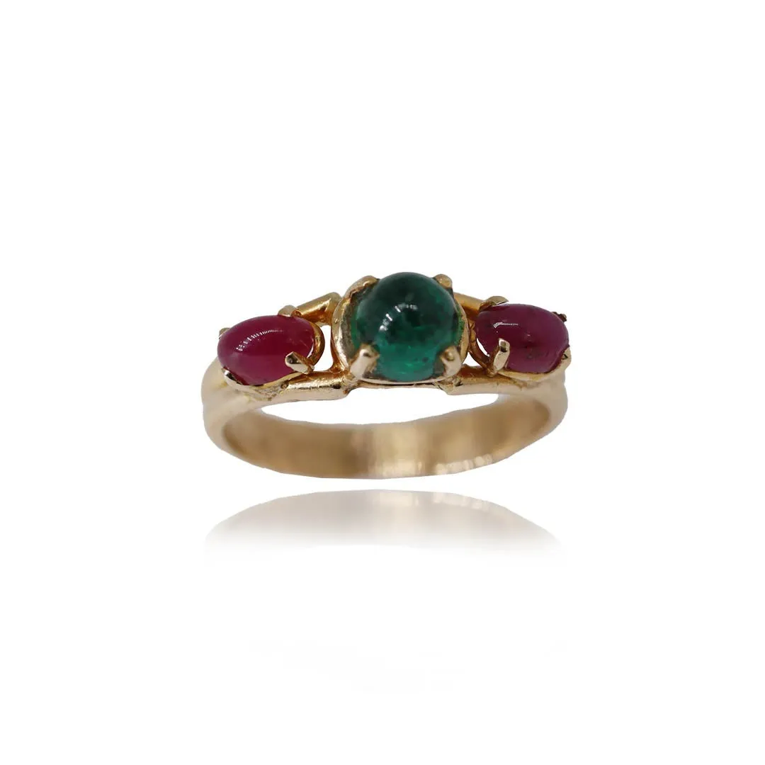 Vintage Emerald Sugarloaf and Ruby Cabochon Ring in 14 karat