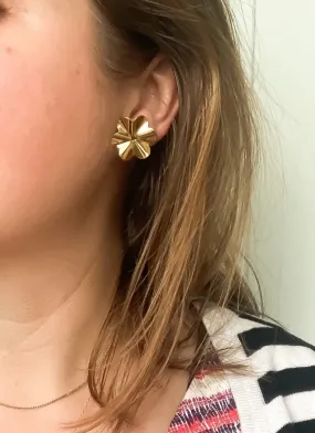 Vintage Ruffle Studs